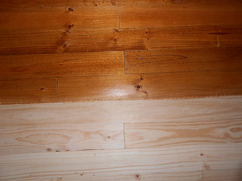 Unstained and teak stain on pine
